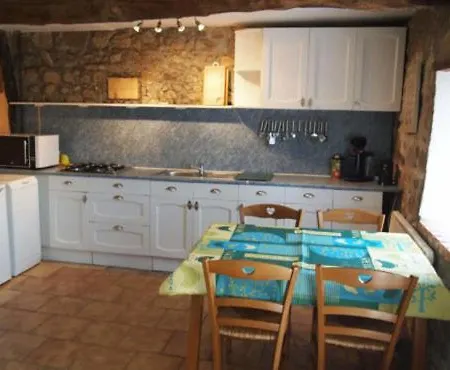 Semesterbostad Authentieke Mouton Saint-Gerand-de-Vaux